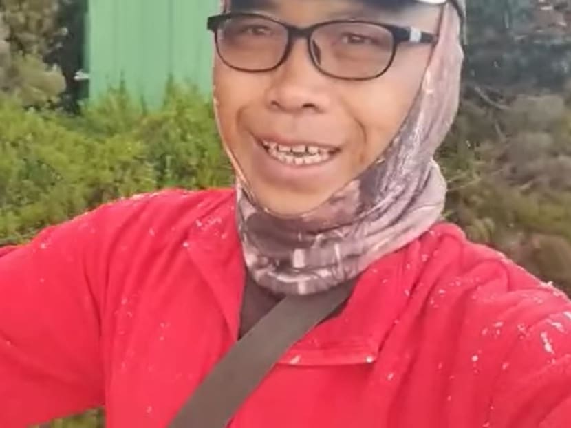 Rare snow at Mount Kinabalu surprises climbers, guides