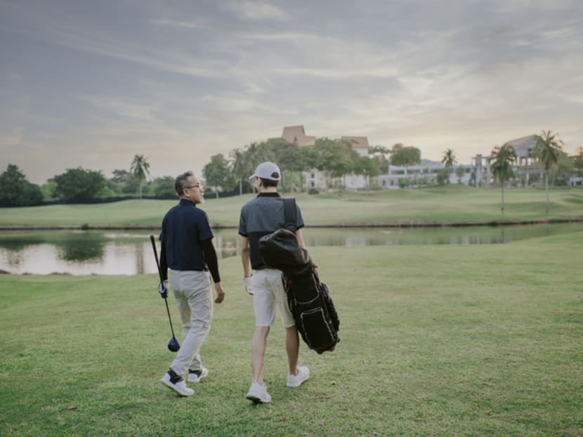 Commentary: There are too many male-only networking opportunities and that hurts women's careers