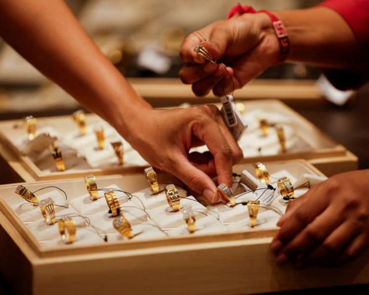 Gold shatters US$4,000 milestone, silver belts record high as investors rush to safety