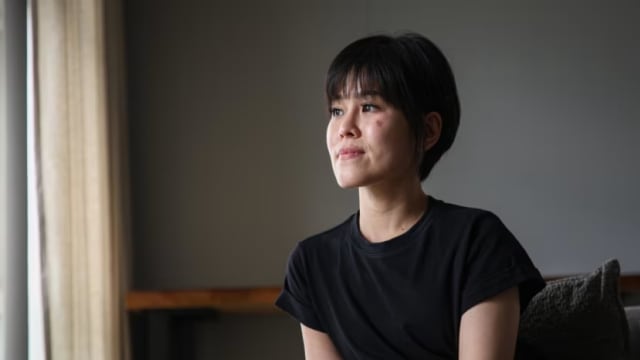 患乳癌切除乳房及重建手术 34岁空姐艰难中寻回生命热情