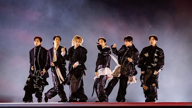 BTS光化门办回归演唱会，封路、搜身引民怨！HYBE发声致歉