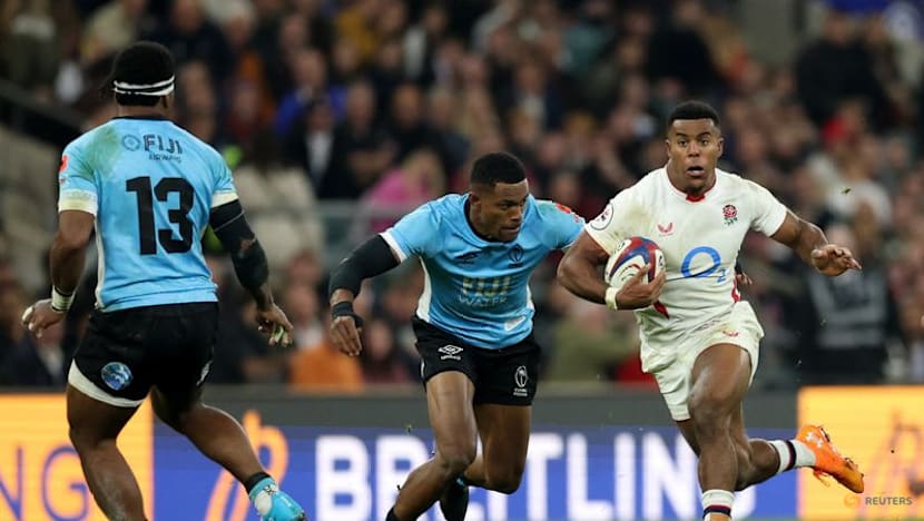 England finish strong again to overwhelm Fiji 38-18