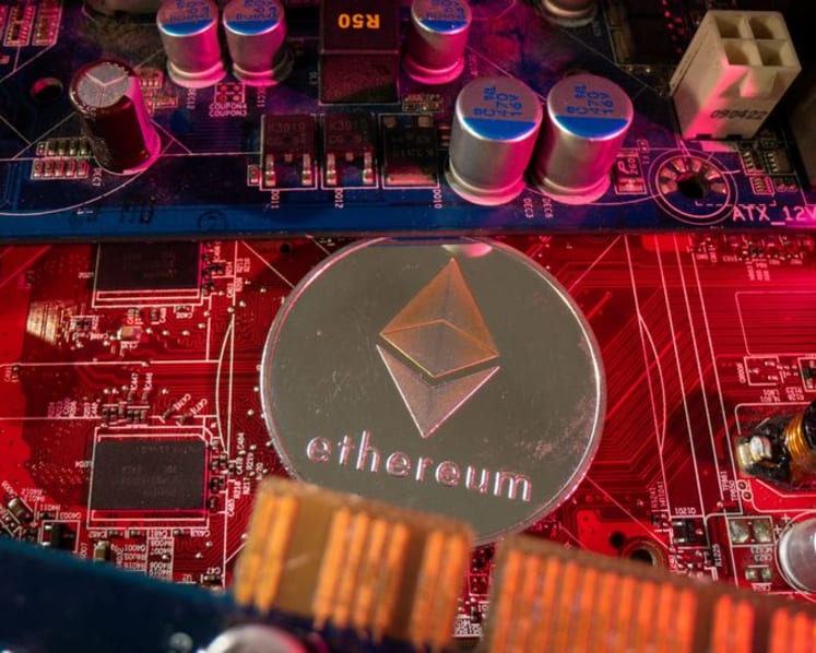 Cryptocurrency chief facing extradition from UK to US on fraud charges