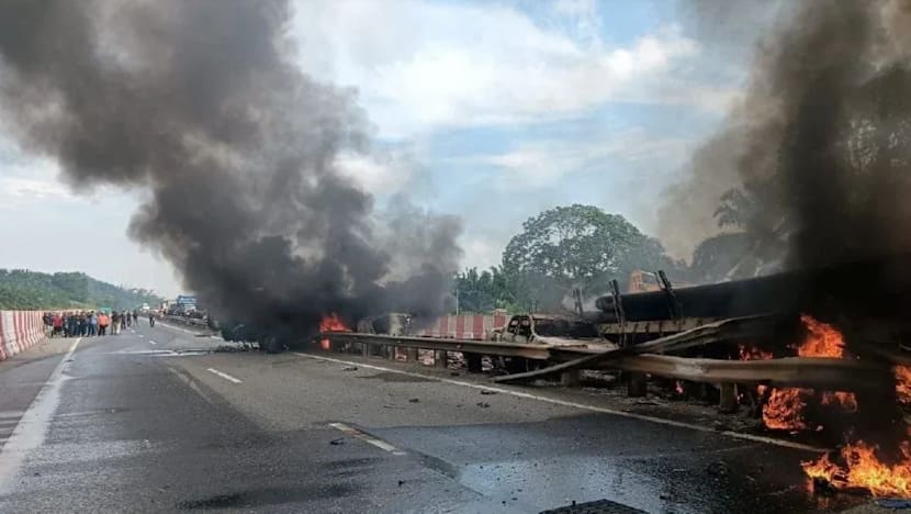 Seorang maut dalam nahas libatkan enam kenderaan di Lebuhraya Utara–Selatan di Kulai
