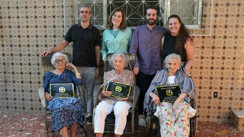 Scientists seek clues to longevity from three Brazilian sisters over 100