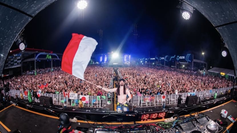 Jakarta cops to face the music after festival goers, including tourists, claim they were extorted Jakarta cops to face the music after festival goers, including tourists, claim they were extorted