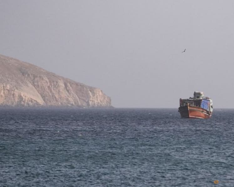 Oil soars close to US$100 on fresh Middle East attacks