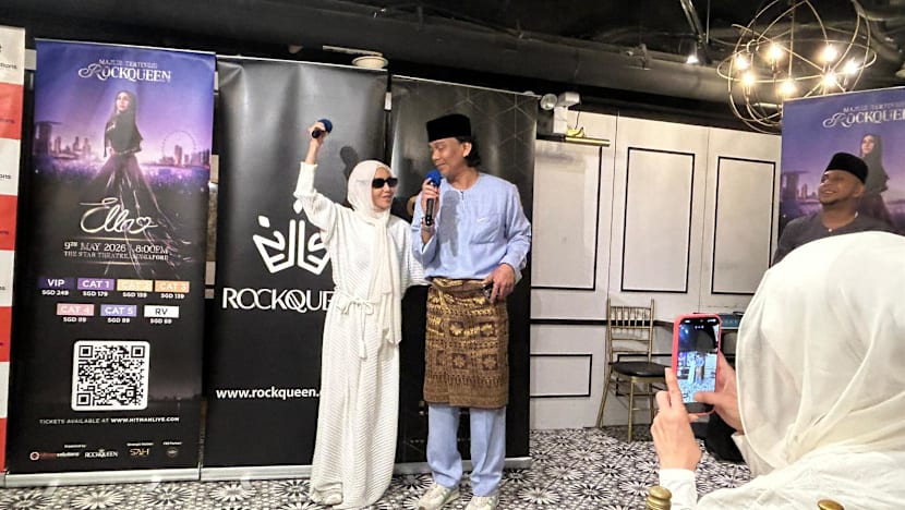 Penyanyi Ella beraya bersama peminat SG, promosi konsert 9 Mei 
