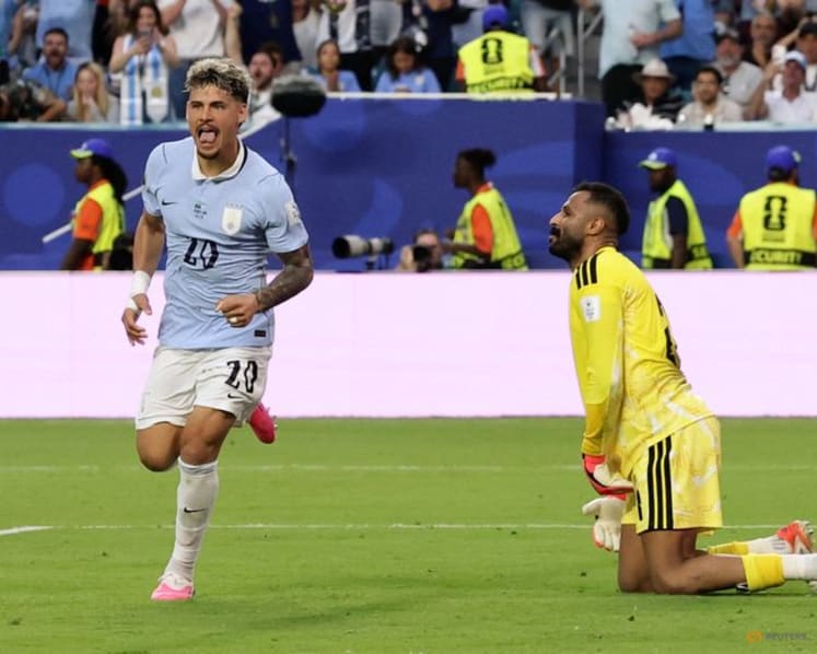 Araujo equaliser saves Uruguay's blushes in draw with Saudis