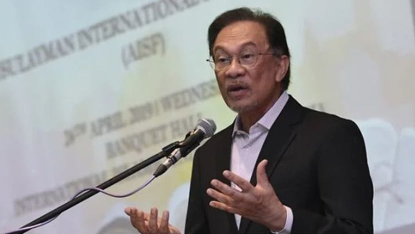 Video lucah: Setiausaha politik Anwar antara suspek terkini yang ditangkap Video lucah: Setiausaha politik Anwar antara suspek terkini yang ditangkap