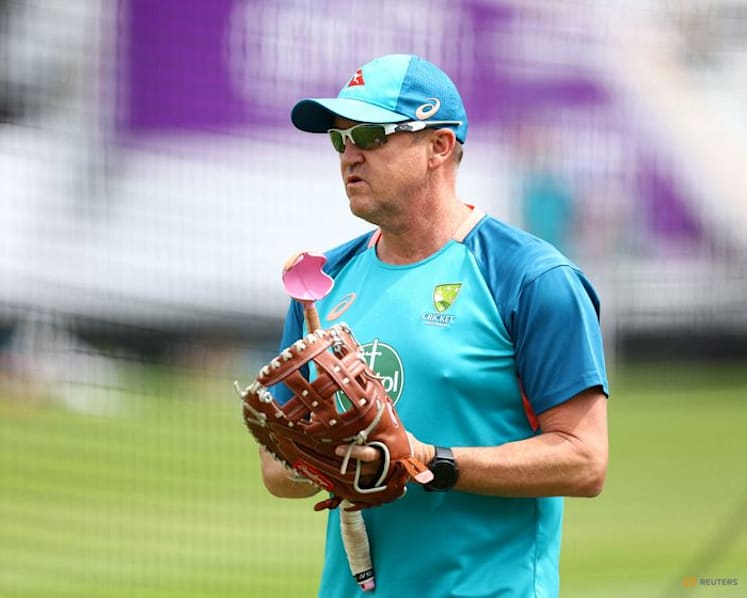 Flower rules himself out of contention as England test head coach