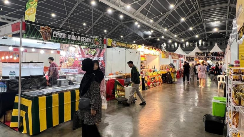 Operasi 24 gerai, trak makanan di 'Hari Raya Mega Sale 2023' di Singapore Expo digantung Operasi 24 gerai, trak makanan di 'Hari Raya Mega Sale 2023' di Singapore Expo digantung