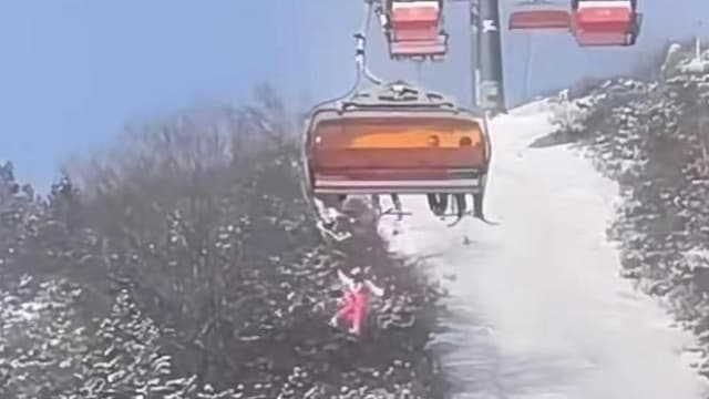 小女孩从河北张家口滑雪场缆车坠落送医