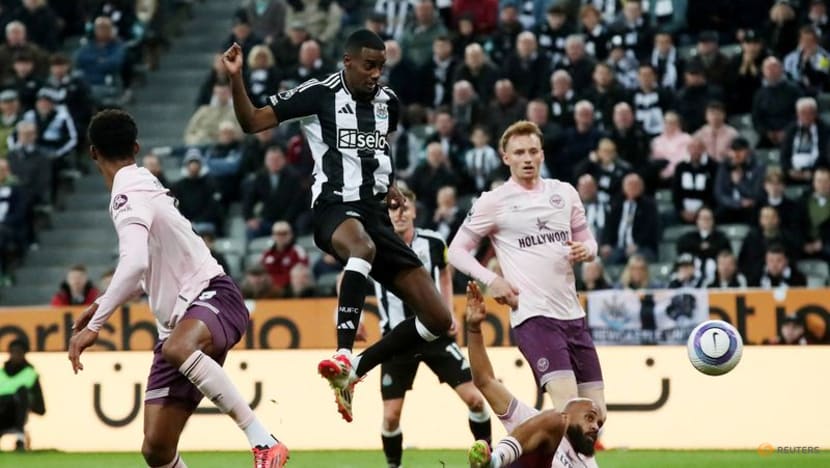 Newcastle beat Brentford 2-1 with Tonali stunner and Isak's 20th Newcastle beat Brentford 2-1 with Tonali stunner and Isak's 20th