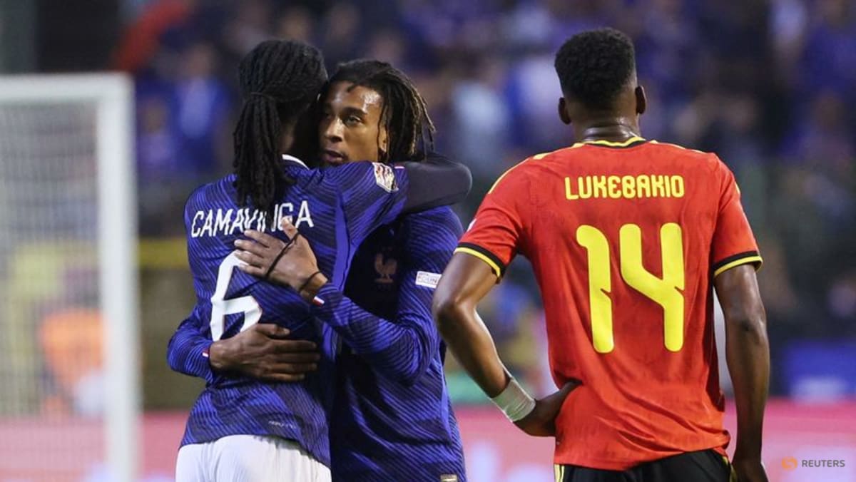France snatch late winner in Belgium, Italy thrash Turkey 4-1 away