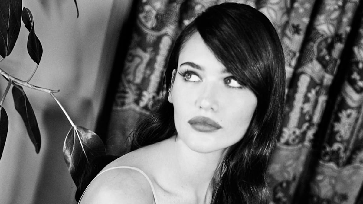 British singer-songwriter Sienna Spiro to perform 
