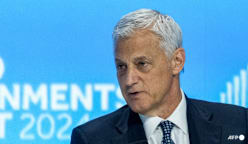 StanChart CEO seeks to reassure staff members over 'lower value human capital' comment