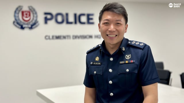 在警队服务约11年 许钊荣担任警察日检阅礼司令官