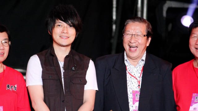 五月天刚结束武汉演唱会　惊传怪兽89岁父亲逝世