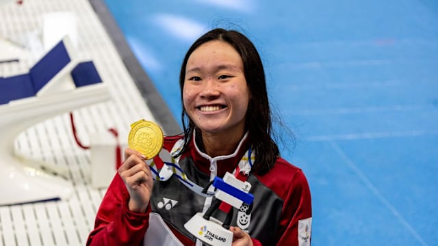 400米自由泳绝对优势摘金 颜欣慧再实现一个三连霸