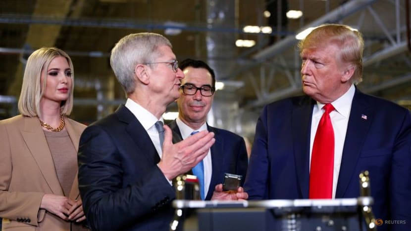 Apple CEO Tim Cook to meet with Trump on Friday Apple CEO Tim Cook to meet with Trump on Friday