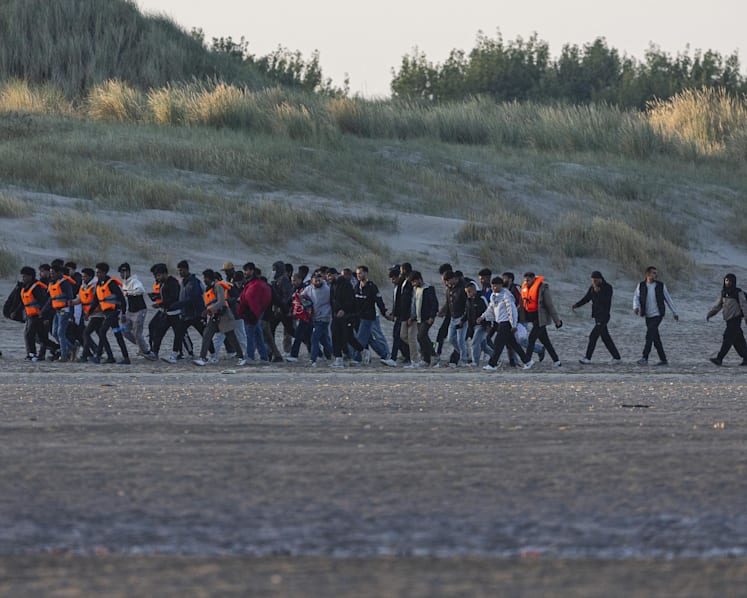 UK-France Channel migrant exchange deal scrapped: London