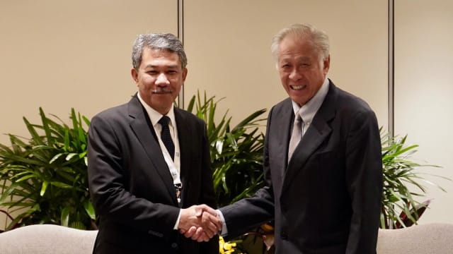 马国防长莫哈末哈山出席香会 与国防部长黄永宏会面