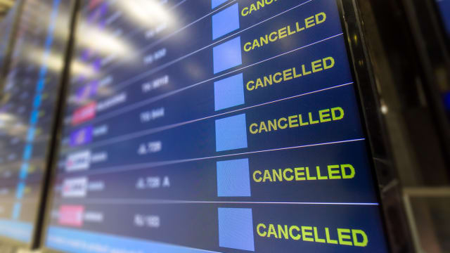 中东局势升温 多家航空公司取消往返中东地区航班