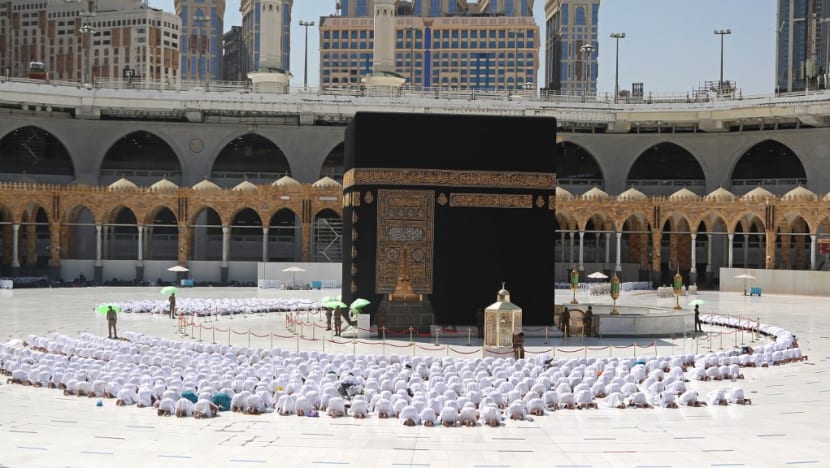 Umat Islam di Malaysia sambut pembukaan semula sempadan dengan ibadah Umrah di Arab Saudi Umat Islam di Malaysia sambut pembukaan semula sempadan dengan ibadah Umrah di Arab Saudi