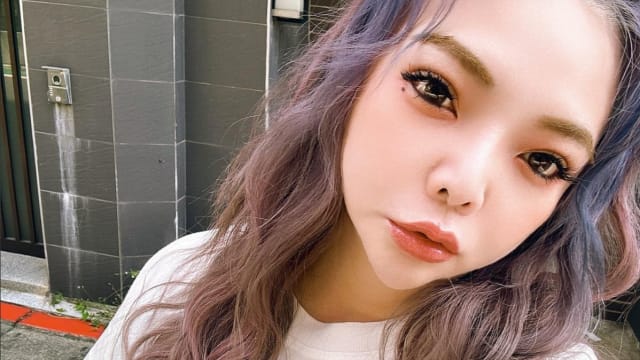 全世界做直播、在厦门设立传媒公司　小甜甜重新出发全为女儿