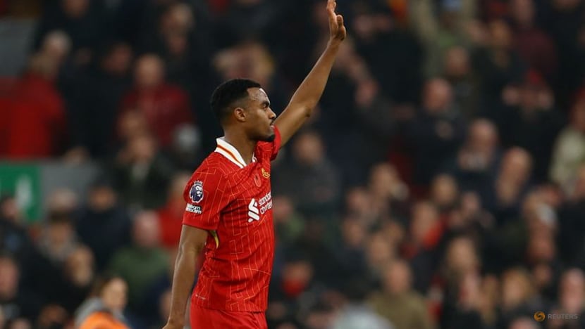 Liverpool go five points clear as Man City lose again Liverpool go five points clear as Man City lose again