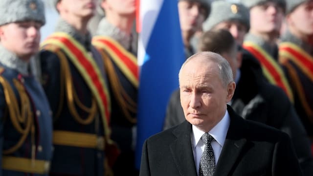 普京：若敌人将俄国逼入绝境 必会后悔莫及