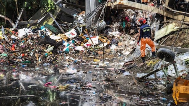 菲律宾宿务垃圾填埋场崩塌 死亡人数增至八人