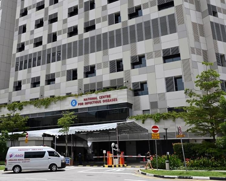 58-year-old woman dies of COVID-19 complications; 92 new locally transmitted cases in Singapore