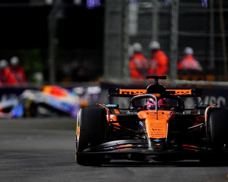 McLaren are right to let drivers race freely, says Verstappen