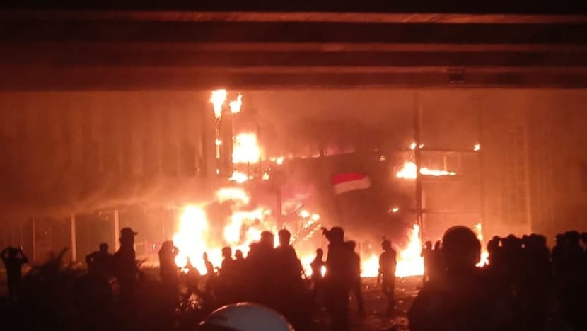 Layanan pulih usai kerusuhan, tarif MRT dan TransJakarta Rp1 selama perbaikan, hingga kapan?