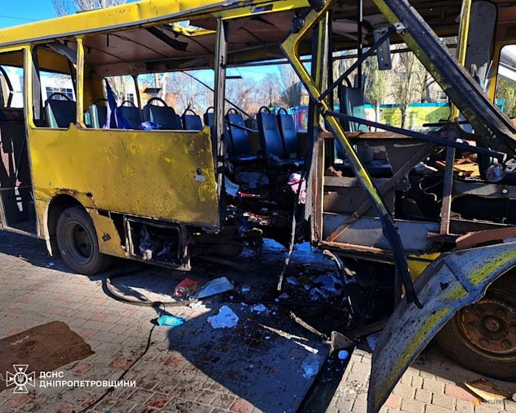 Two children among seven dead in fresh Ukraine, Russia strikes