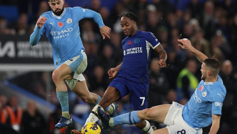 Man City seri 4-4 dengan Chelsea Man City seri 4-4 dengan Chelsea