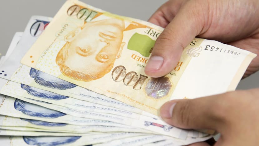 Covid-19: Singdollar hits 3-year low against US dollar, weakens against regional currencies