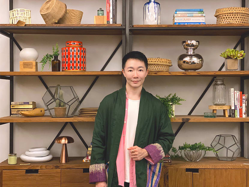 This banker created e-commerce app Smthgood for people enthusiastic about conscious fashion This banker created e-commerce app Smthgood for people enthusiastic about conscious fashion