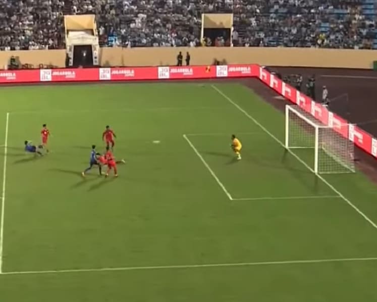 Thais rout Singapore 5-0 at SEA Games 