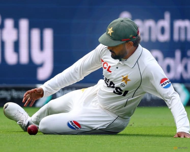 Gillespie hits out at Pakistan selectors after mid-series overhaul