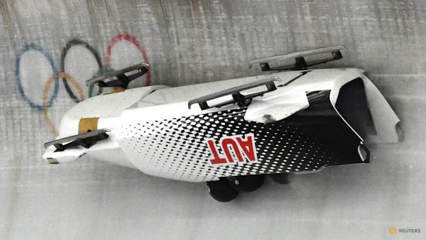 Bobsleigh-Austria's Mandlbauer discharged from hospital after crash