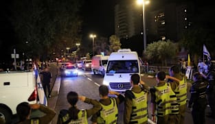 Hamas serahkan lebih banyak jenazah sandera setelah Israel ancam hentikan bantuan Gaza