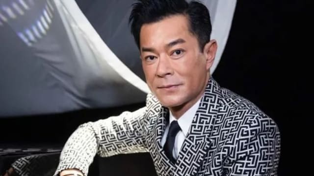 深厚友情藏不住　郑秀文得奖落泪，古天乐台下陪哭