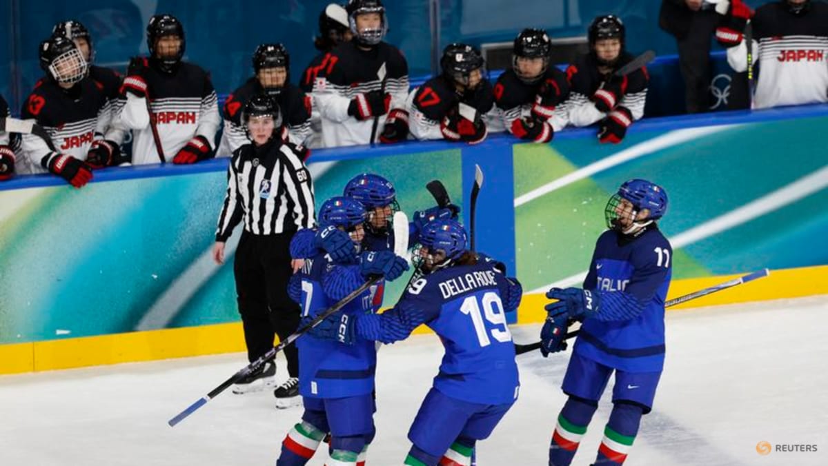 Ice hockey-Italy women's team have had the time of their lives