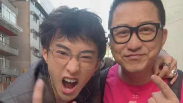 哈林与小哈利同框拜年，老爸竟被念“脸太臭”