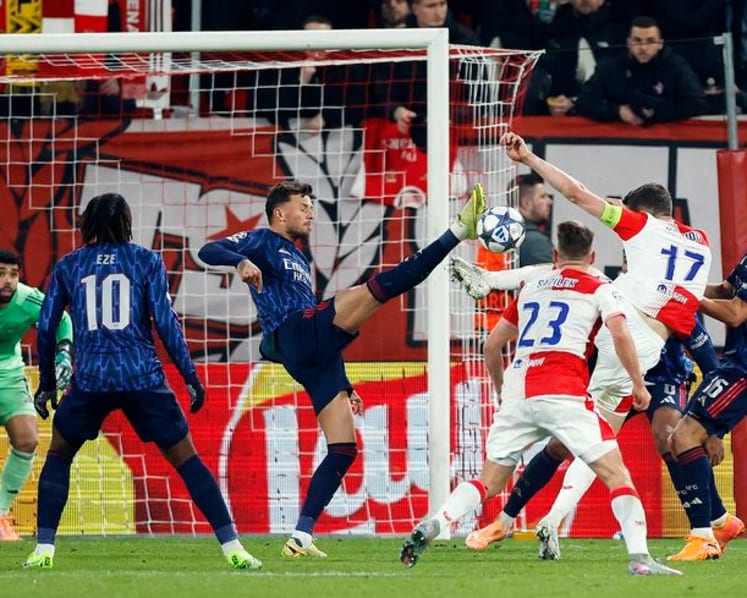 Arsenal beat Slavia 3-0 to go eight games in a row without conceding