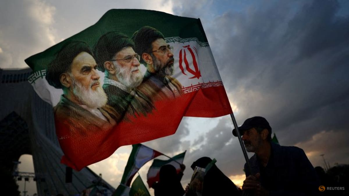 US seeks free Hormuz access from Iran as talks focus on strait