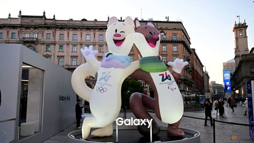 Italian students get closing ceremony tickets for Tina and Milo mascot design